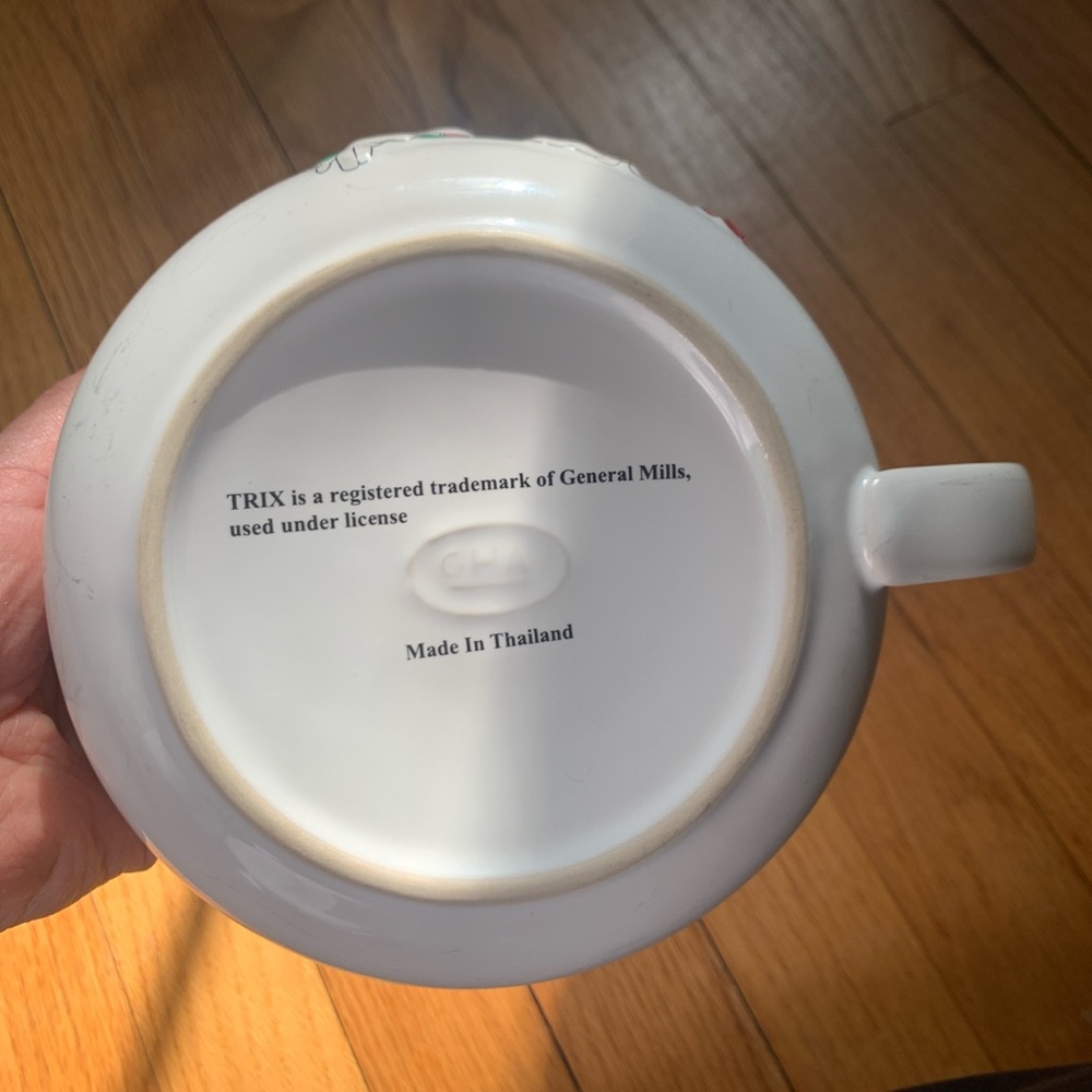 Trix cereal bowl - Picture 3 of 4